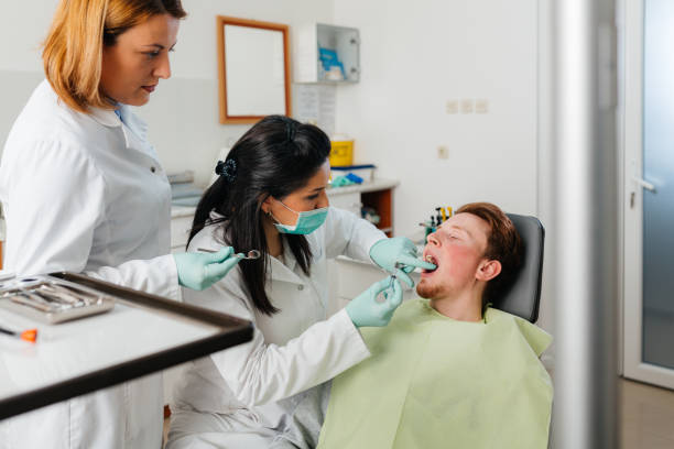 Best Emergency Gum Treatment in Castle Point, MO